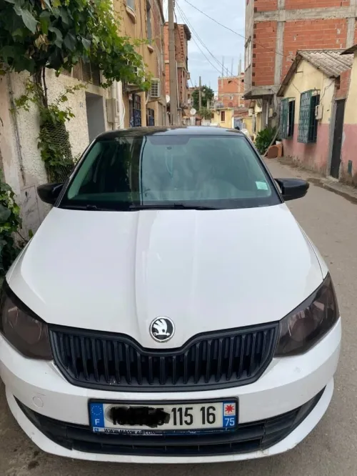Volkswagen skoda fabia 2015 