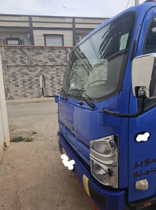 Super jambo Isuzu 2010