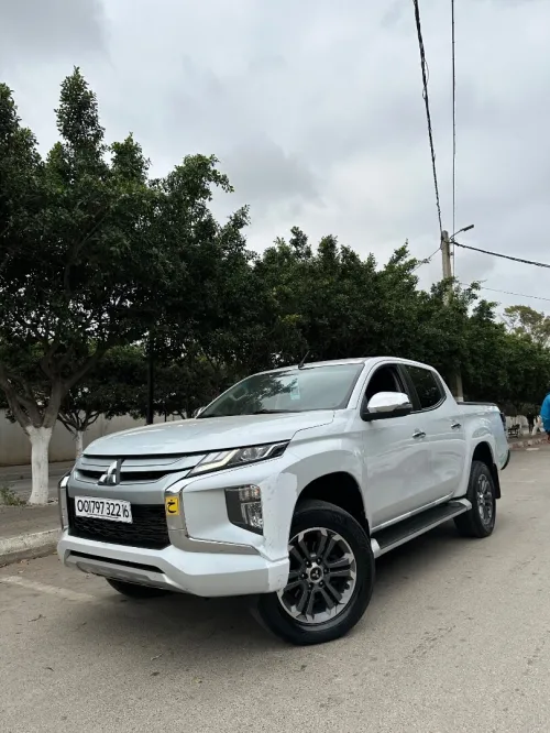 Mitsubishi L200 2022 Doube cabine Evolution