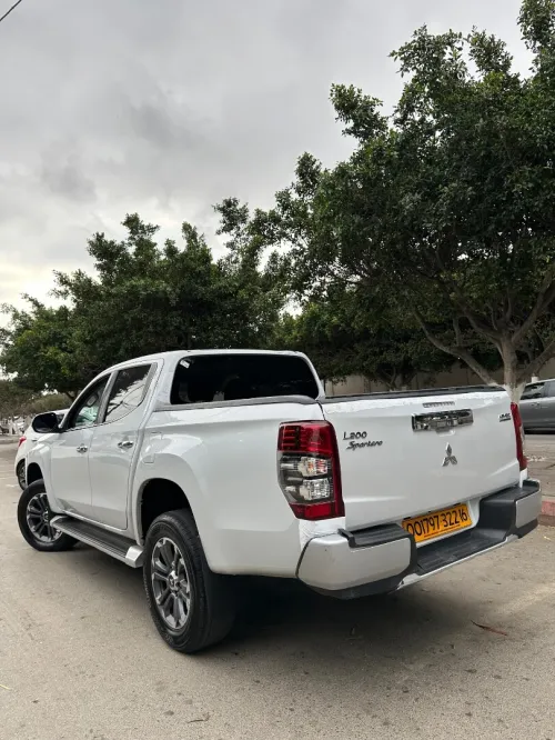 Mitsubishi L200 2022 Doube cabine Evolution