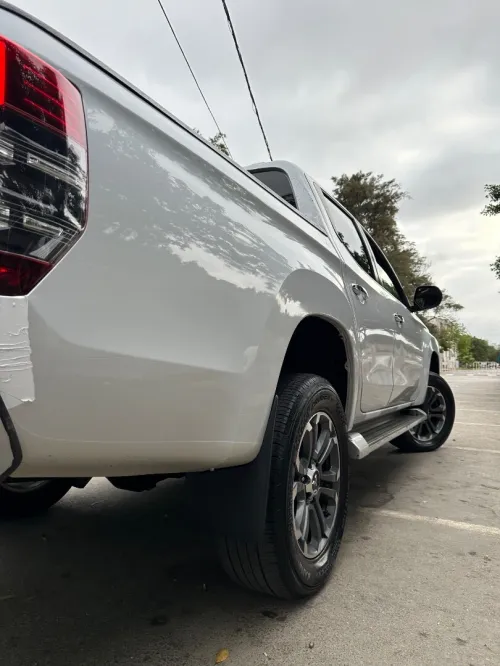 Mitsubishi L200 2022 Doube cabine Evolution