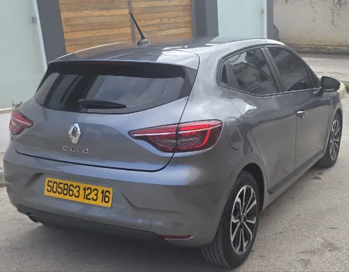 Renault Clio 5  2023 Business