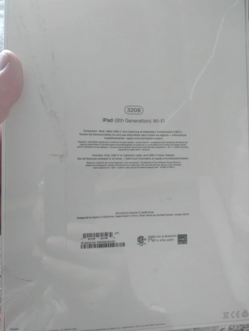 Ipad 8 generation wifi  neuf (canada)
