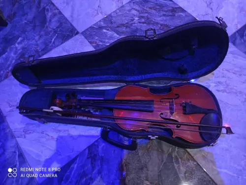 Violon 4/4 de la marque "Symphony"