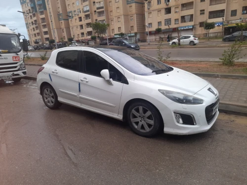 Peugeot 308 2012 Alur
