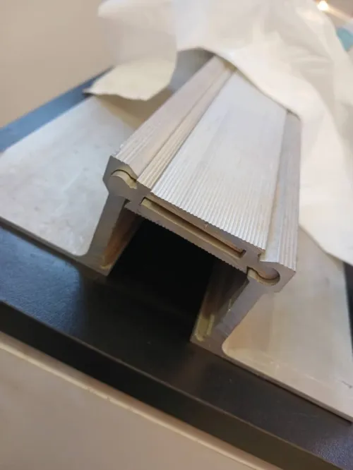 Joints et couvre joints 