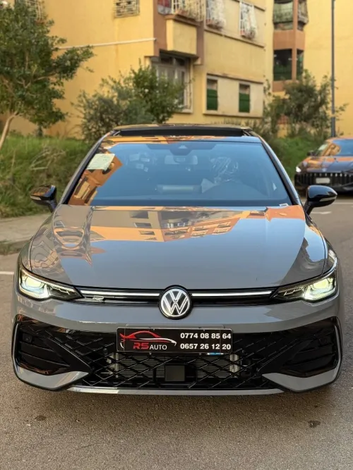 Volkswagen Golf 8 2025 R Black Edition 