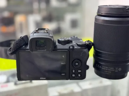 Nikon Z50 + 16-50mm et 55-250mm