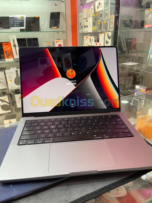 Macbook Pro 14" 2021 M1 32G 1To
