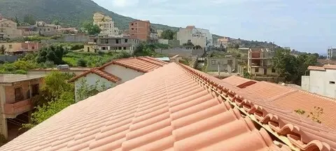 Charpent en bois   تركيب القرميد 