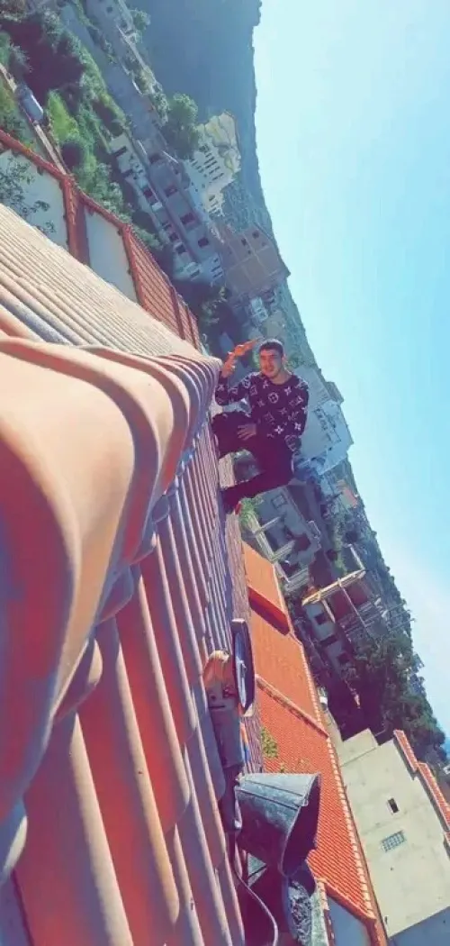 Charpent en bois   تركيب القرميد 