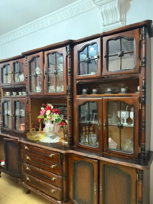 خزانة عرض خشبية كلاسيكية vaisselier bois massif classique