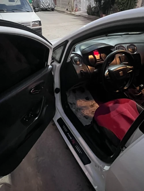 Seat Ibiza 2013 Fully +Toit ouvrant