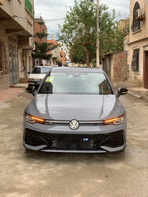 Volkswagen Golf 8 2025 Edition 75