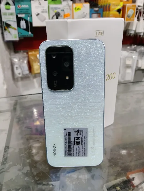 HONOR 200 Lite