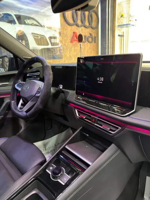 Volkswagen Tiguan 2025 R line