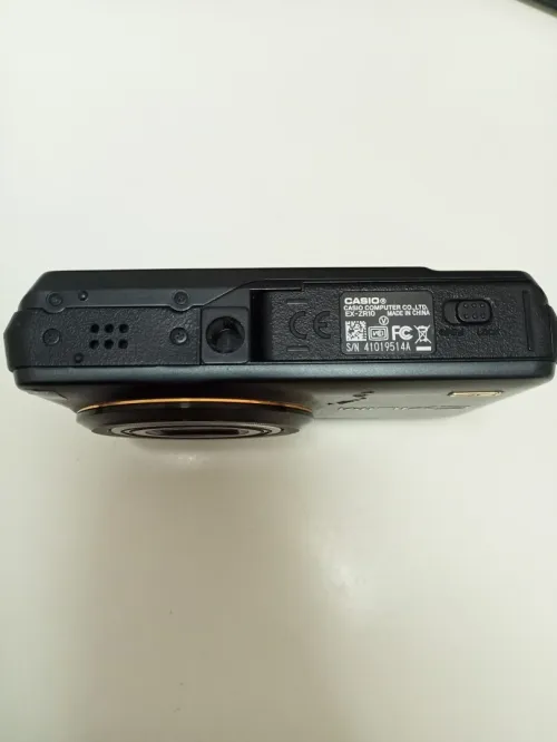 appareil photo numérique (sans batterie , sans chargeur, sans carte mémoire)
