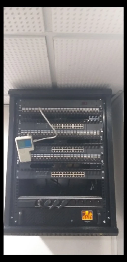 Instalateur reseaux et caméra 