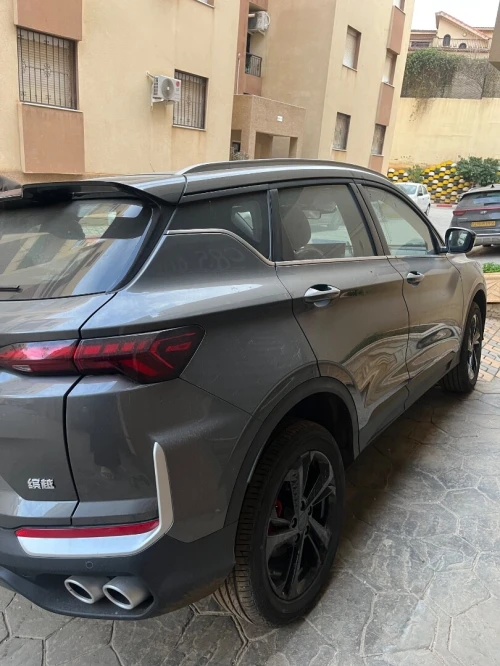 Geely Coolray 2025 Toute options lmbl3a