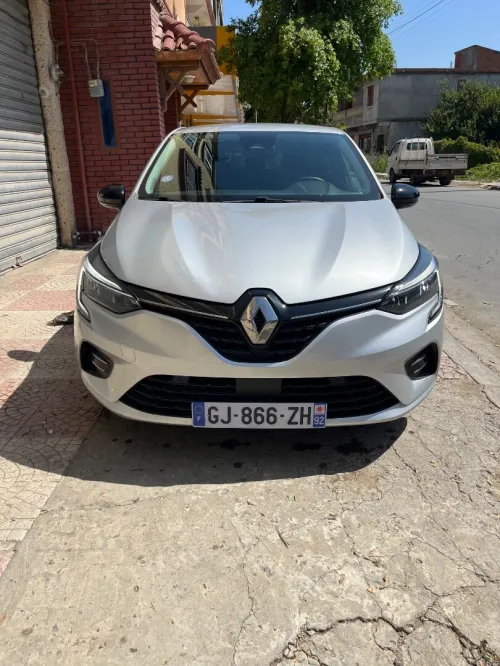 Renault Clio 5 2022 evolution e-tech