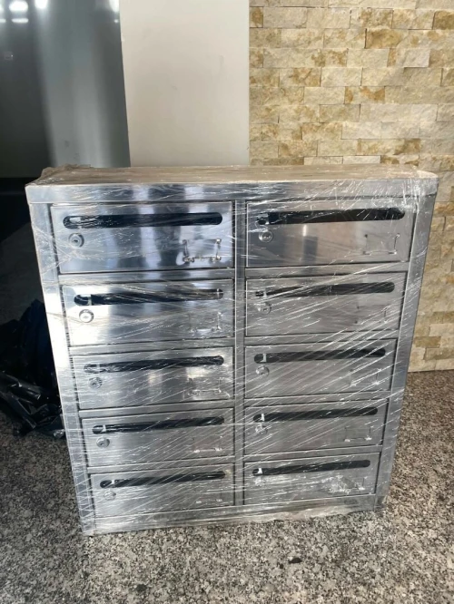 Équipement magasin /boîte aux lettres /rayonnage lour mi lourd leger/armoire métallique