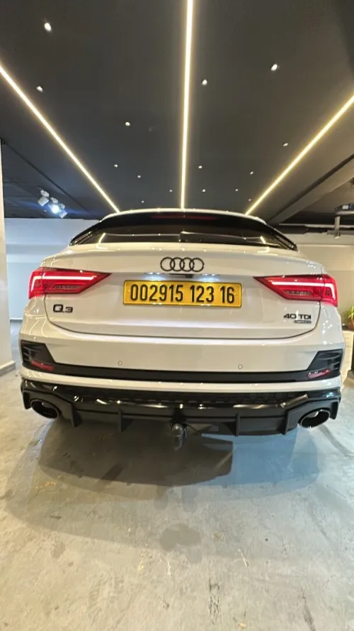 Audi Q3 2023 S line