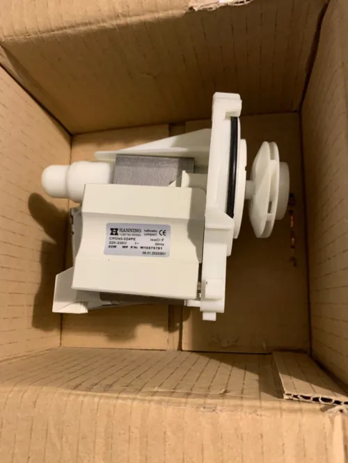 Pièce  lave vaisselle et machine à laver 