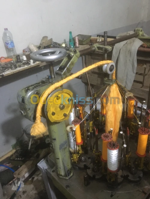 Machine fabrication de courdon 