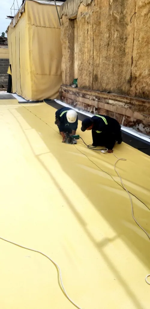 Geomembrane geocomposites, géotextiles