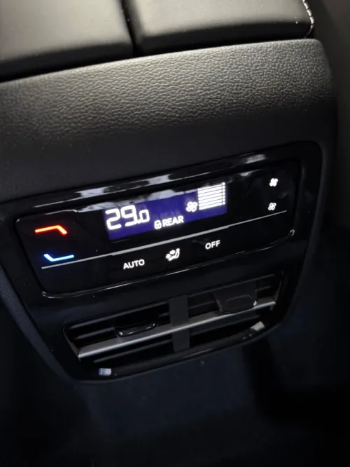 Volkswagen Passat 2025 Pro