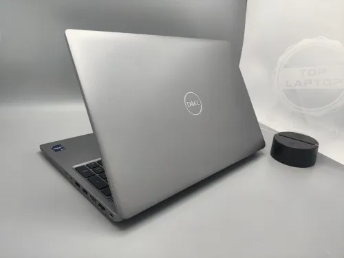 Dell Latitude 5540 i7 13eme 1365U vPRO 13eme 16GB 512GB SSD 15.6" FULL HD IPS 