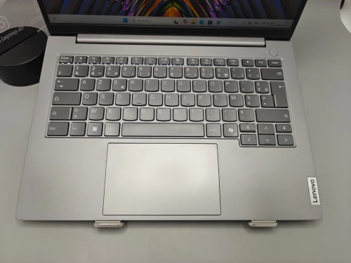 Lenovo ThinkBook 14 G7 Ryzen 3 7335u 16GB DDR5 512GB SSD RADEON 660M 14" Full HD+ IPS 
