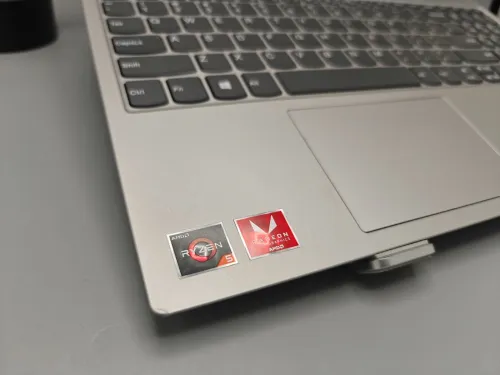 Lenovo IdeaPad S340 Slim Ryzen 5 3500u 8GB 128GB SSD + 1TB HDD 15.6" FULL HD AMD RADEON VEGA 8 2GB