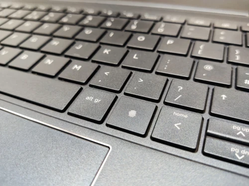 [VENDU]Hp Elite Dragonfly G3 Ultra Slim i7 1255u 12eme EVO 16GB DDR5 512GB SSD 13.5" FULL HD IPS