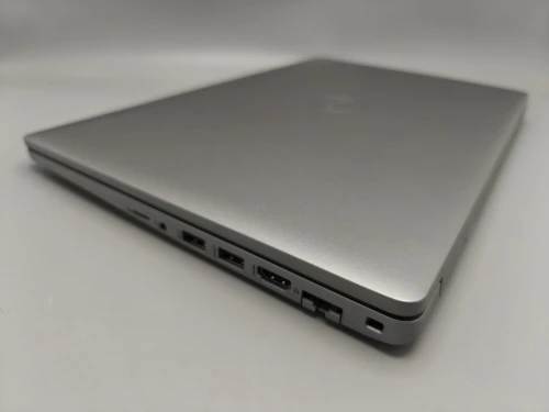 Dell Latitude 5530 i7 1270P 12eme 16GB 512GB SSD 15.6" FULL HD IPS 