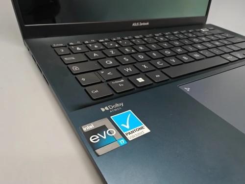 Asus ZenBook 14 UX340 OLED 3K QHD i7 1260P 12th 16GB DDR5 1TB SSD 14" OLED