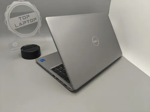 Dell Latitude 5540 i7 13eme 1355U 13eme 16GB 512GB SSD 15.6" FULL HD IPS