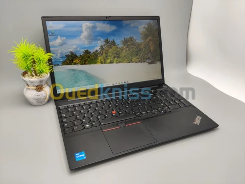 Lenovo THINKPAD E15 Gen 2 i5 1135G7 8GB DDR4 256GB SSD NVMe 15.6" Full HD IPS 