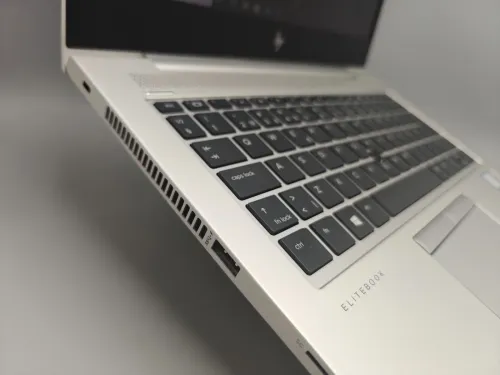 Hp EliteBook 830 G5 i5 7300u vPro 7eme 8GB 256GB SSD 13.3" Full HD IPS