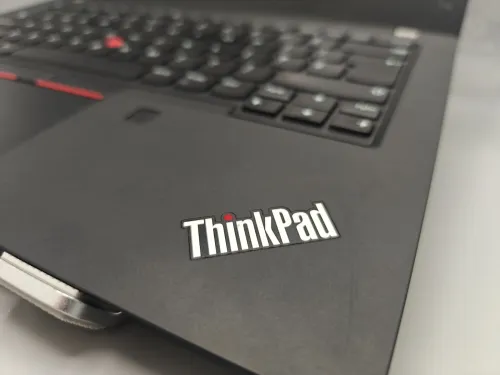 Lenovo Thinkpad T14 Gen 2 Ryzen 5 PRO 5650U 16GB 256GB SSD NVMe 14" FULL HD IPS 