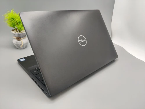 Dell Latitude 5500 i5 8365u 8eme 16GB 256GB SSD NVME 15.6" FULL HD IPS