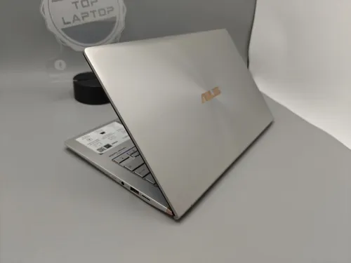 VENDU Asus ZenBook 14 UX433 i5 10210u 10th 8GB 512GB SSD NVME 14" FULL HD IPS 
