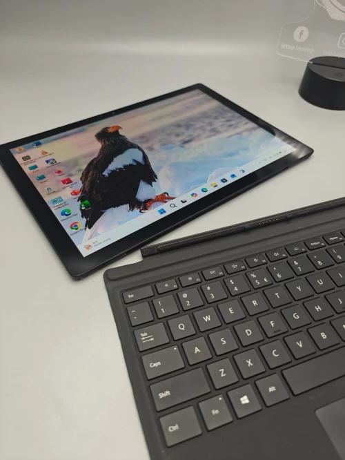 [VENDU] Microsoft Surface Pro 7 2-in-1 i7 1065G7 10eme 16GB 512GB SSD 12.3" 3K UHD TACTILE Black Edition