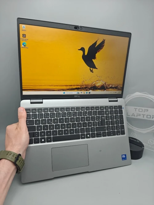 Dell Latitude Ultra 5 135U 16GB DDR5 256GB SSD NVME 15.6" FULL HD IPS
