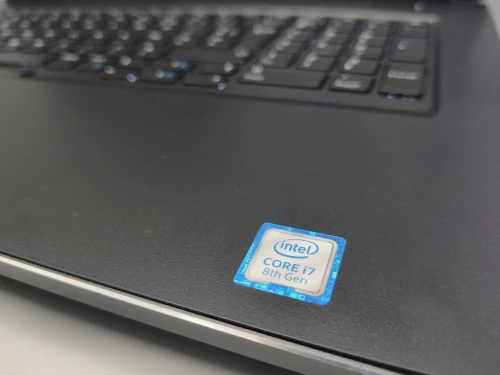 Dell Precision 7730 Carbon Workstation NVIDIA QUADRO P4200 8GB i7 8850H 8th 48GB 1TB SSD 17.3" FHD