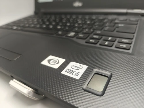 FUJITSU LIFEBOOK E5410 intel i5 10210U 10EME 8GB 256GB SSD 14 Full HD IPS