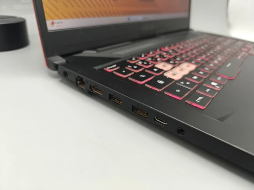 [VENDU] Asus TUF A17 RYZEN 5 4500H NVIDIA GTX 1660 TI 16GB 512GB SSD 17.3 FHD 120HZ