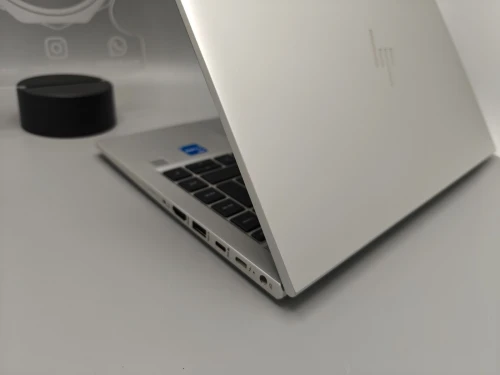 Hp Elitebook 640 G10 i5 1345u 13eme 16GB 512GB SSD NVMe 14" FHD IPS