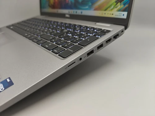 Dell Precision 3580 i7 1360P vPro 13eme NVIDIA RTX A500 16GB DDR5 512GB SSD 15.6" FHD IPS