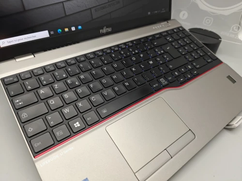 FUJITSU LIFEBOOK U7512 i7 1255u vPRO 12TH 16GB 512GB SSD 15.6" FULL HD IPS 